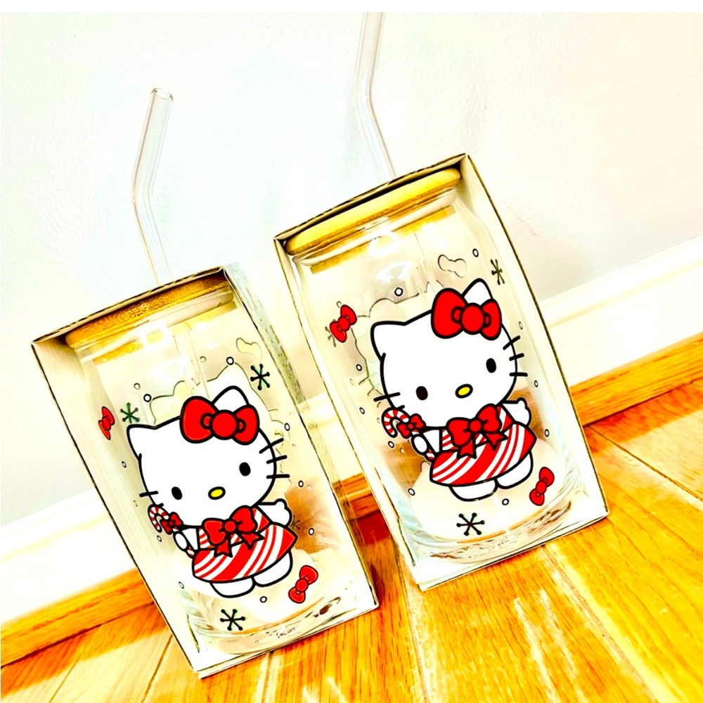 New hello kitty candy cane holiday
(NWT
glass tumbler set of 2 with glass
Straws
